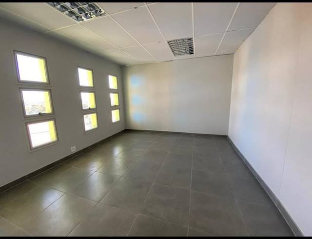 INDUSTRIAL PROPERTY TO RENT IN HALFWAY HOUSE